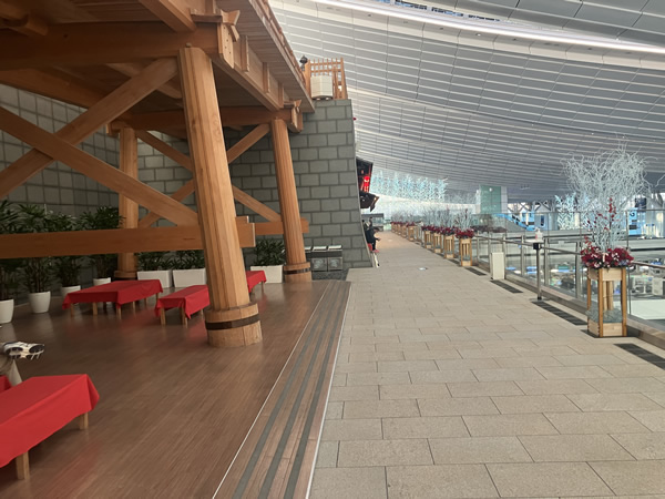 はねだ日本橋下の店舗画像
