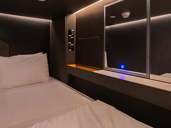 KLIA 第1ターミナル「Capsule Transit Sleep Lounge」画像