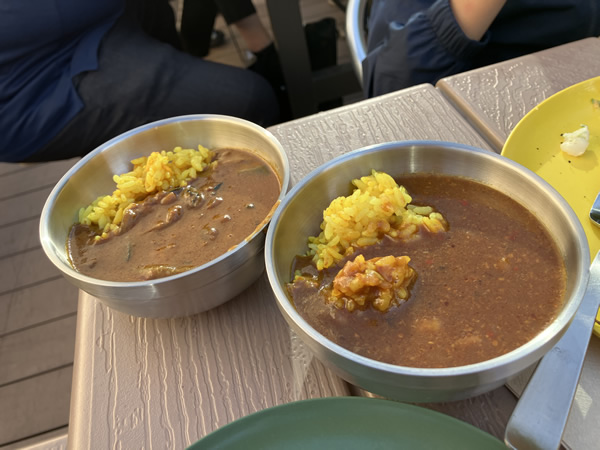 カレー食べ比べ画像